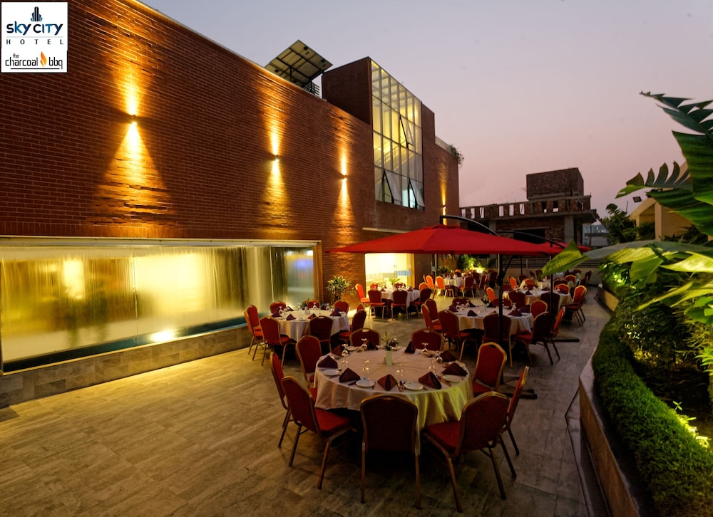 Sky City Hotel Dhaka 45/50