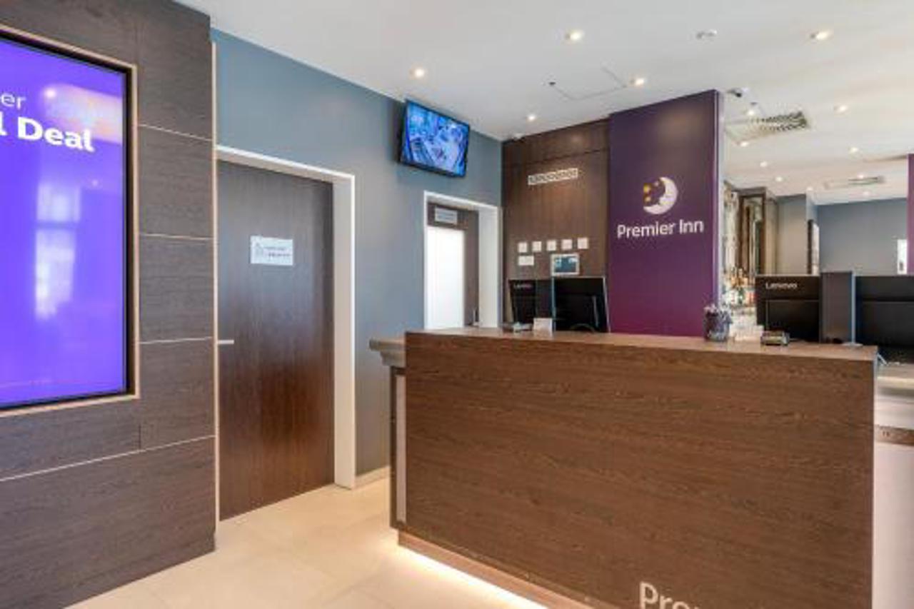 Lobby at Premier Inn Bremerhaven, BREMERHAVEN
