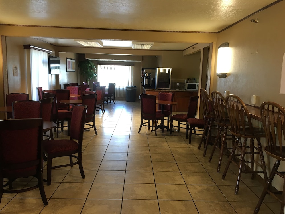 Americas Best Value Inn & Suites Ft. Collins E at I-25 20/26