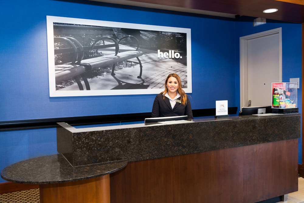 Hampton Inn Suites Riverside Corona East 11/66