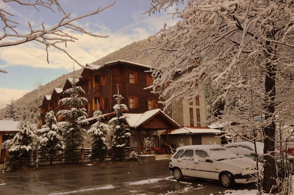 Inan Kardesler Hotel 57/61