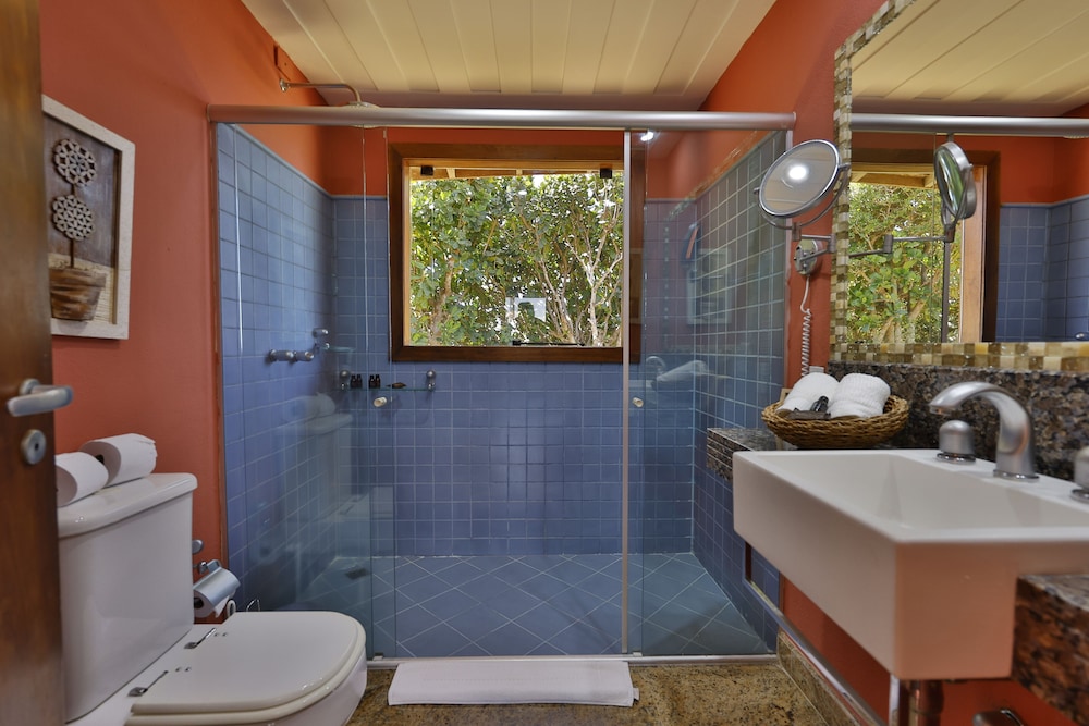 Cliffside Luxury Inn 48/48