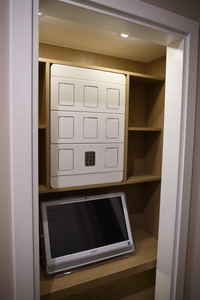 50 SUITE B&B 15/39