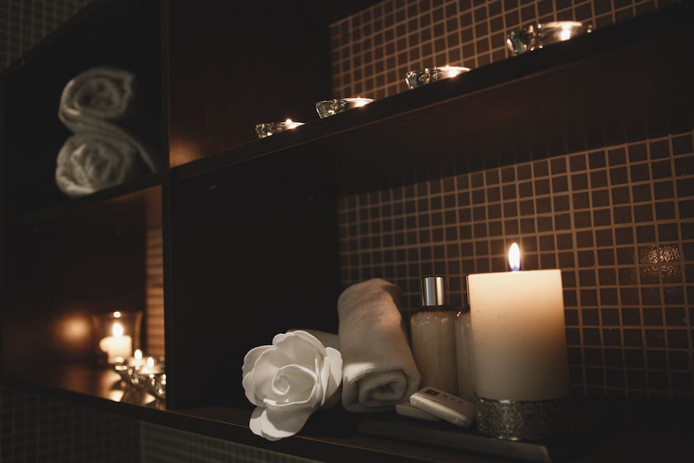 KER URQUIZA HOTEL AND SUITES 39/57
