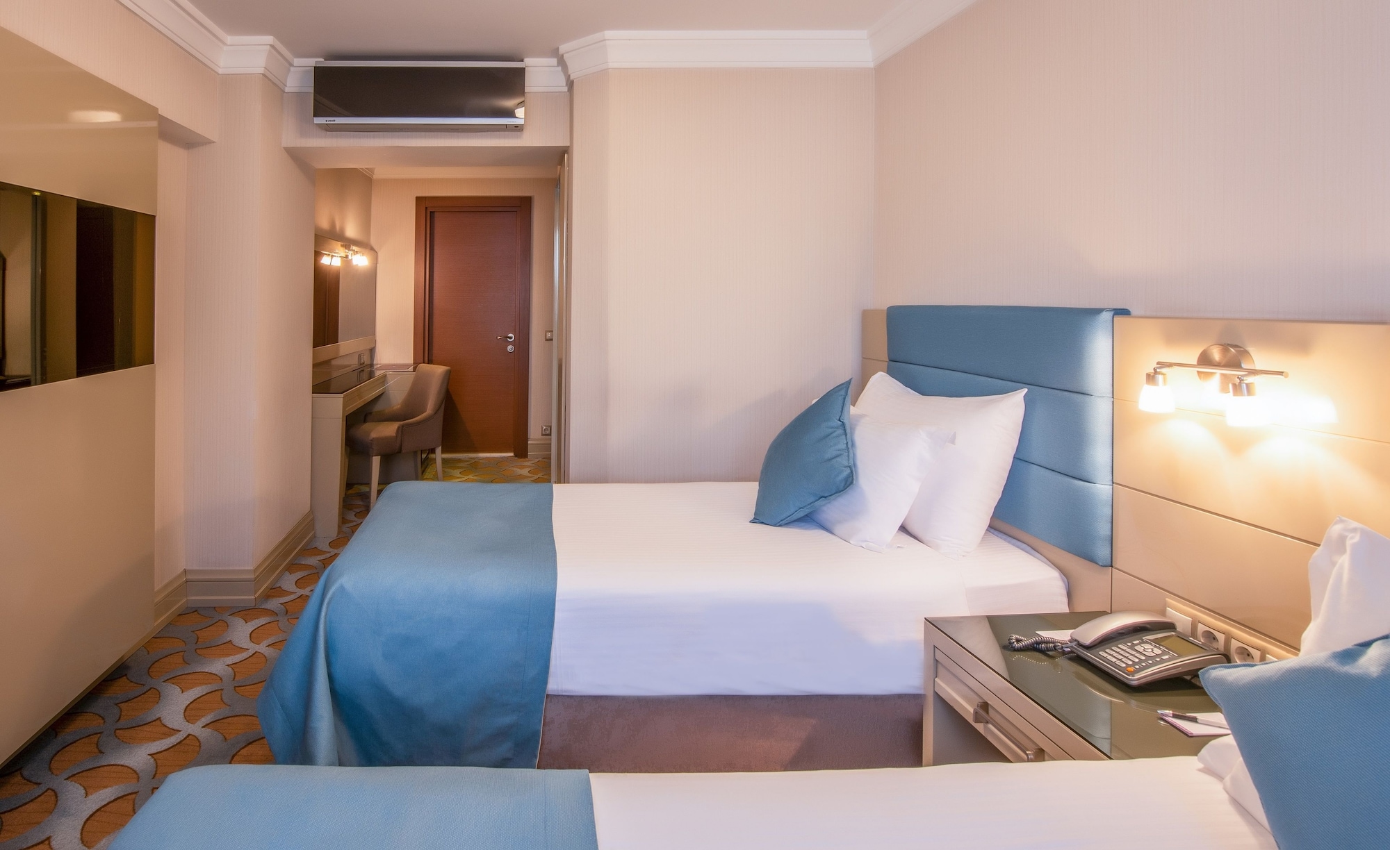 STANDARD, DOUBLE OR TWIN BED
