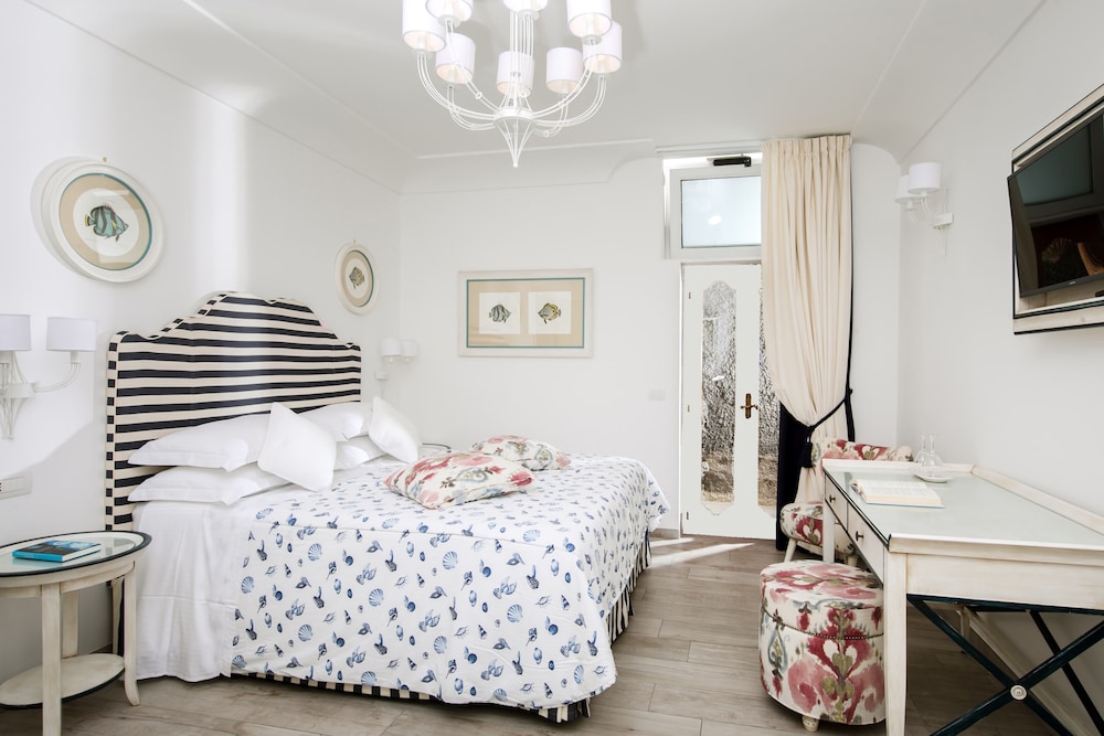 SUPERIOR, DOUBLE BED