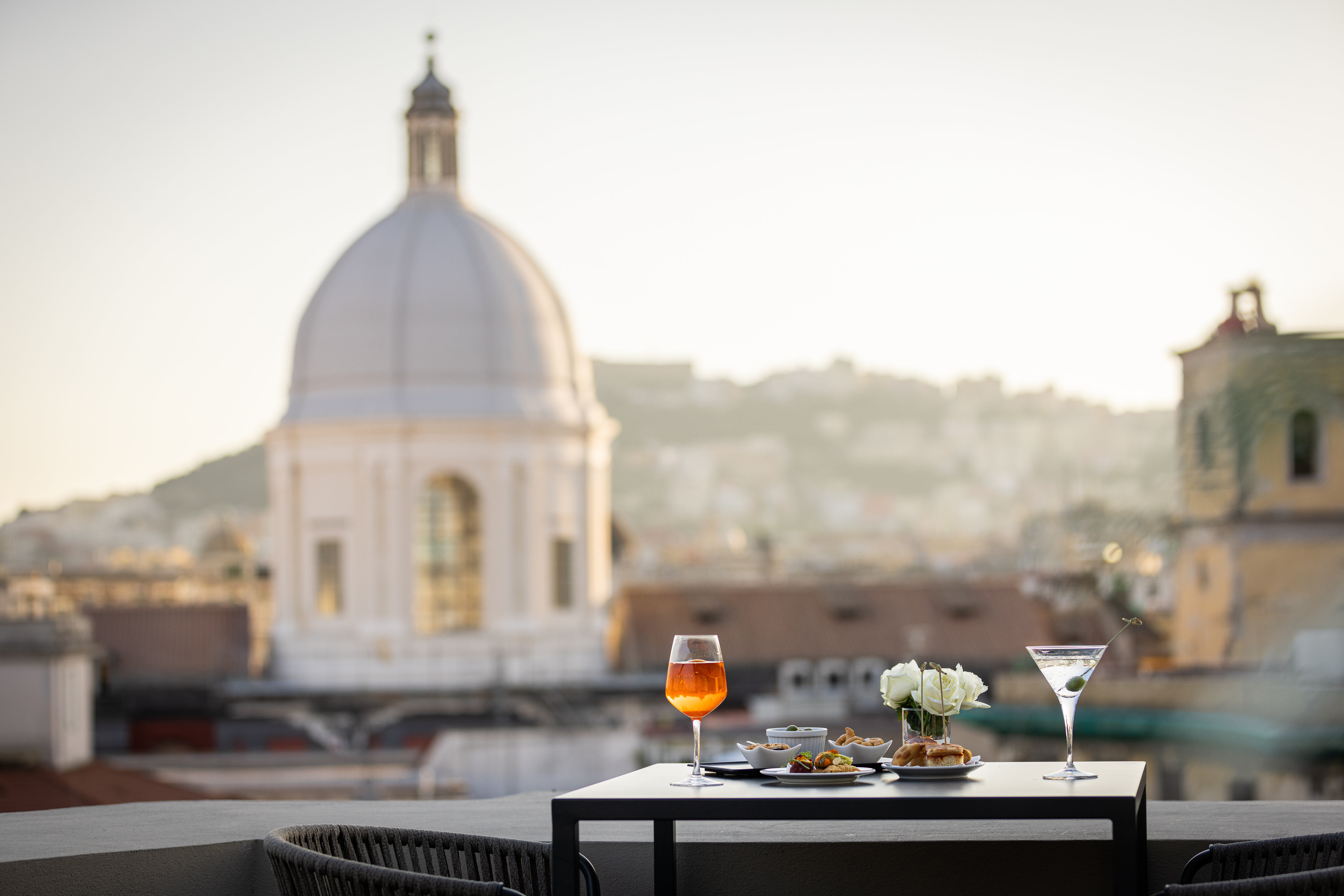 Unahotels Napoli 8/76