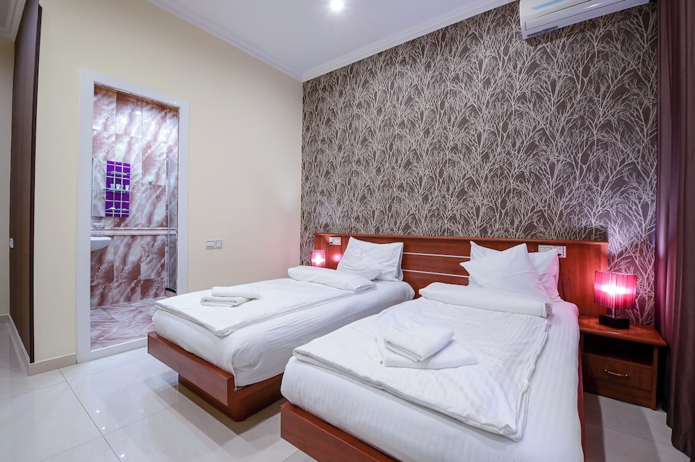 Mia Casa Hotel 8/50