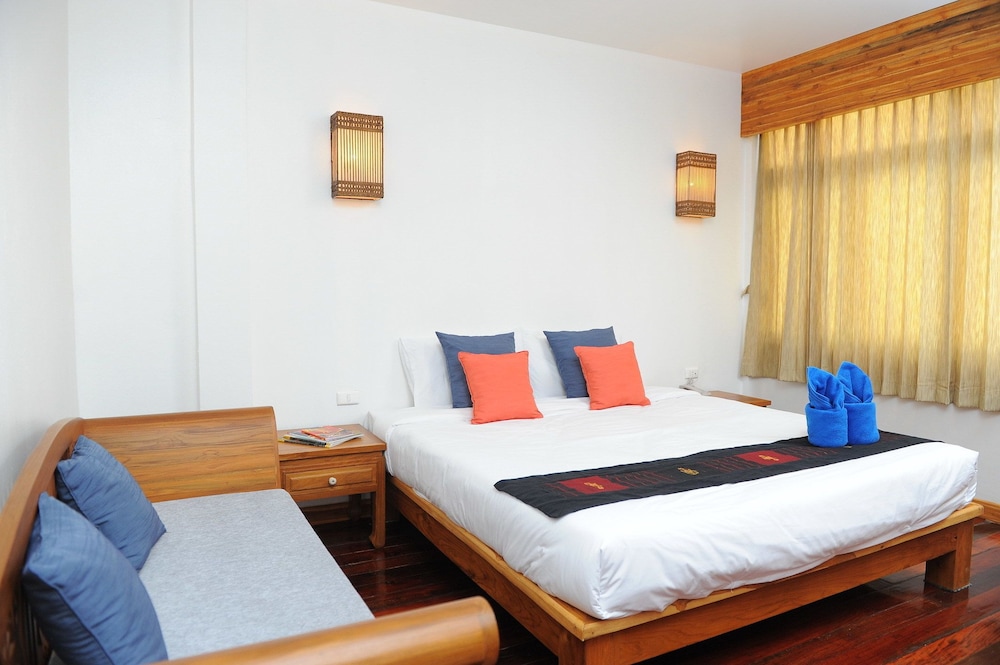 Sukkasem Hotel 17/51
