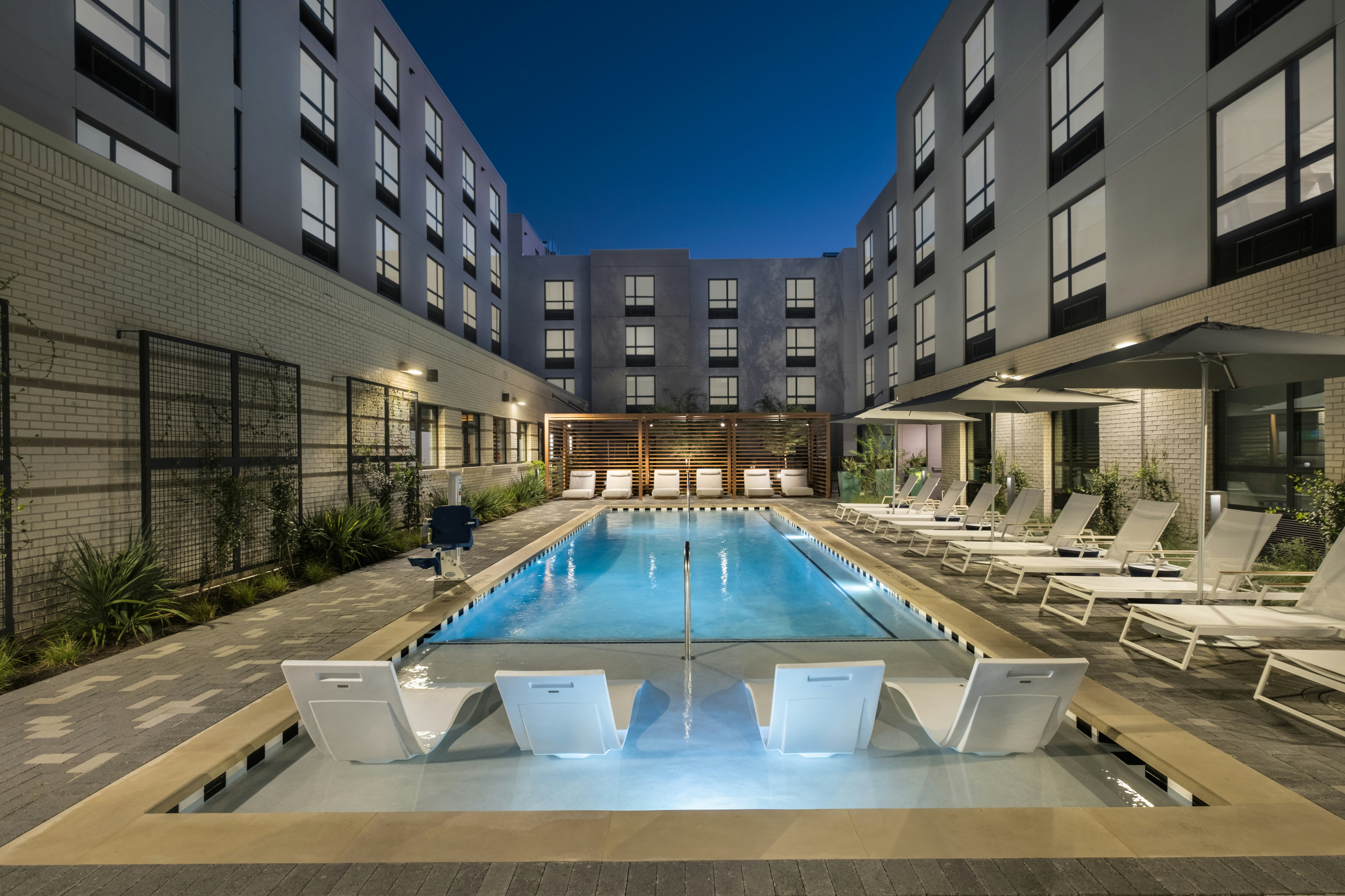 Hampton Inn Austin East Side 5th Street 49/51