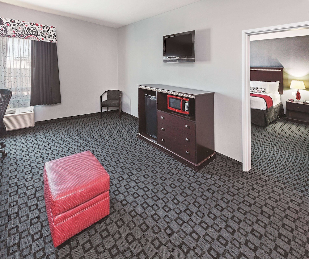 La Quinta Inn & Suites by Wyndham Decatur 30/46