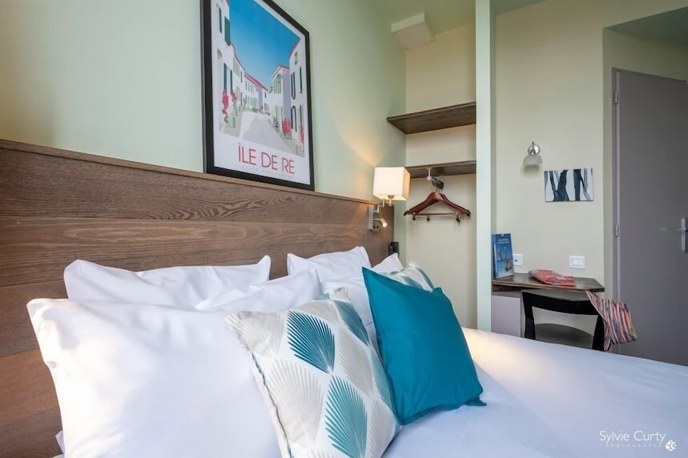 Accostage Hotel 20/63