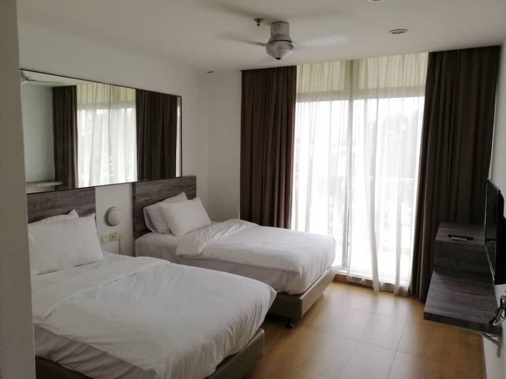 Superior, Twin Beds