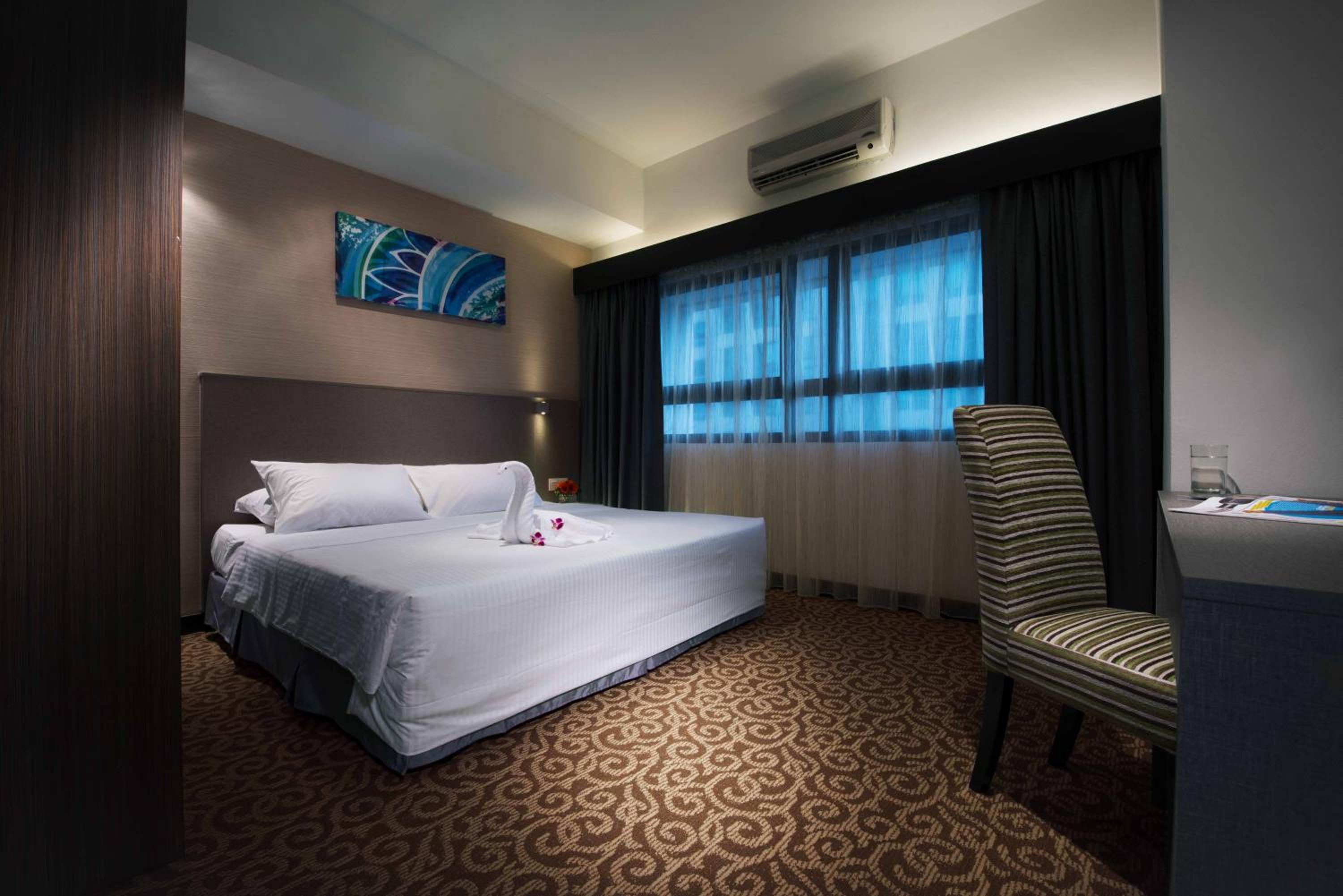 Crown Regency Serviced Suites 11/39