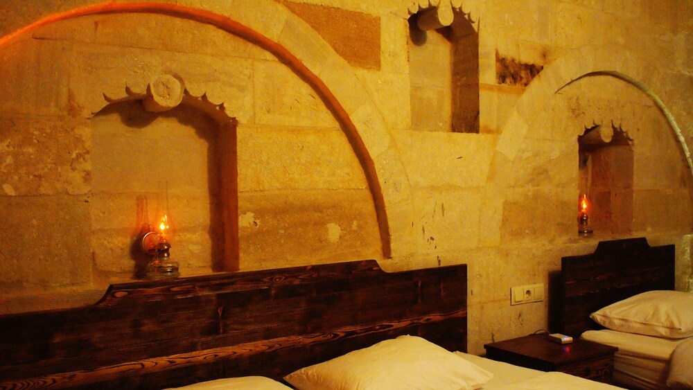 Family Cave Suites Hotel 18/50