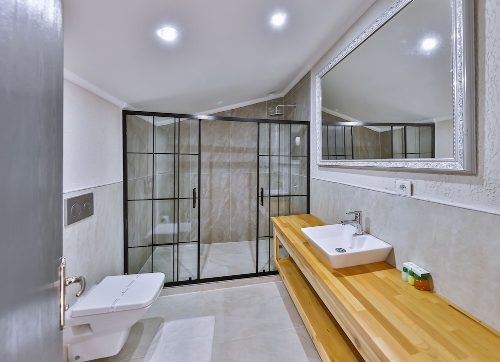 Cinar Boutique Hotel 62/63