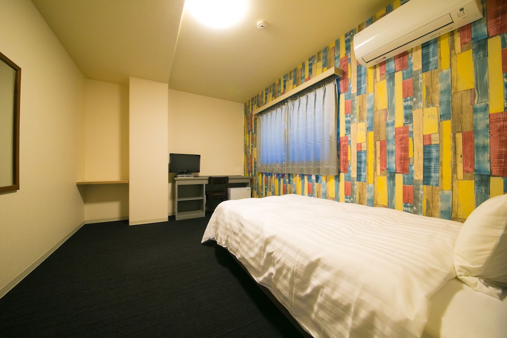 Hotel 910 12/33