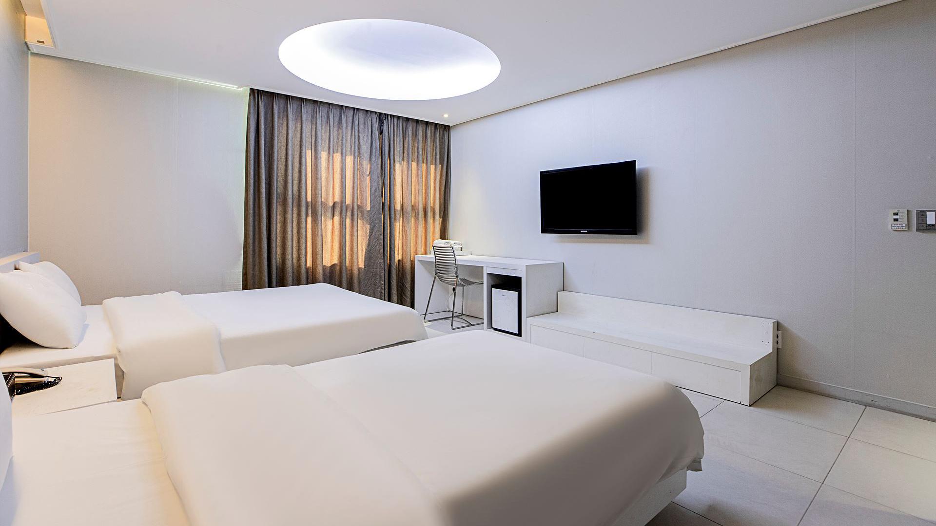 G Tourist Hotel 30/53