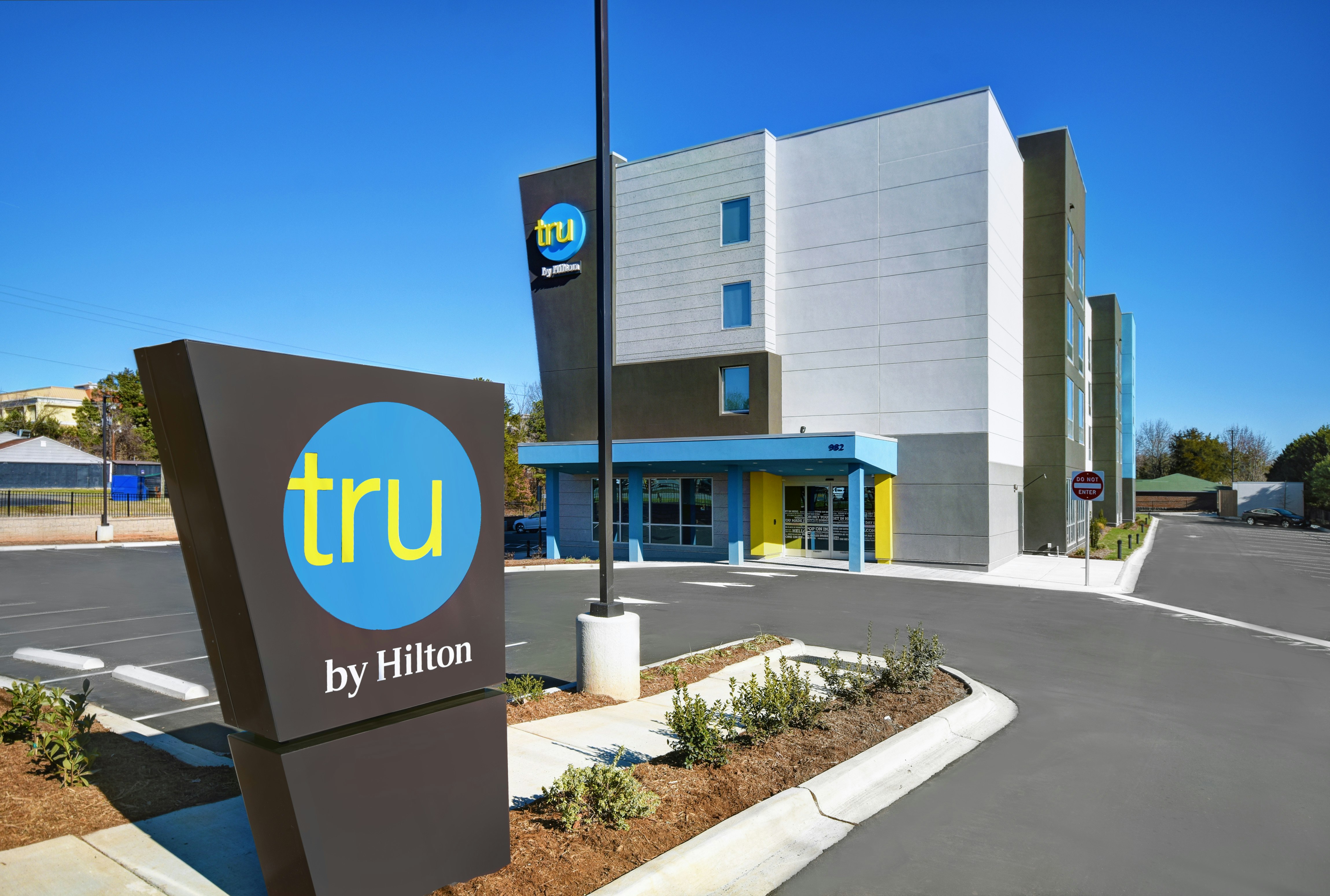TRU BY HILTON BURLINGTON NC in BURLINGTON - NC