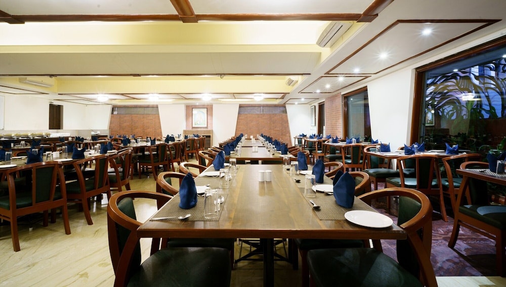 Valley View Beacon Resort, Mahabaleshwar 43/50