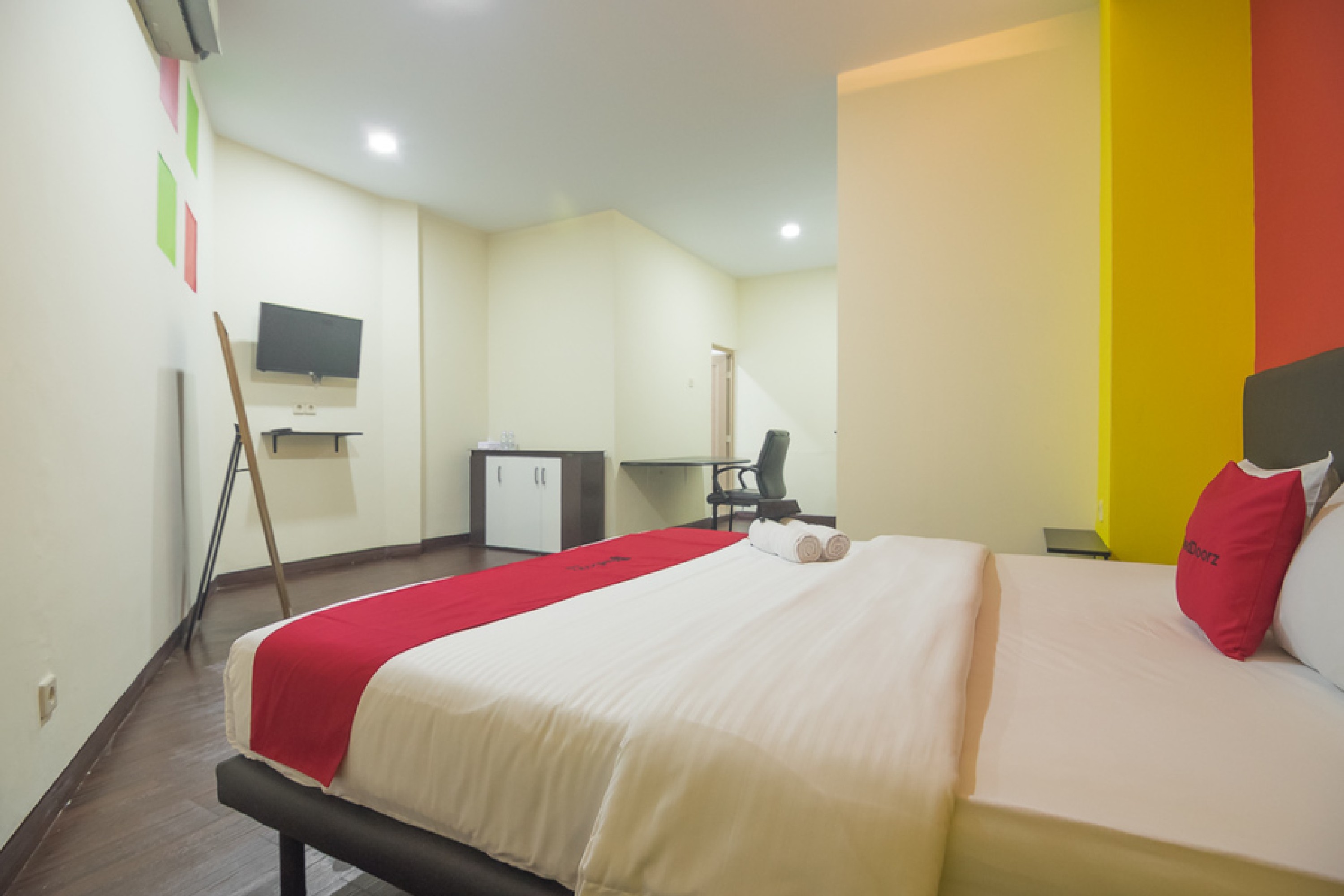 Reddoorz Near Itc Mangga Dua 17/37