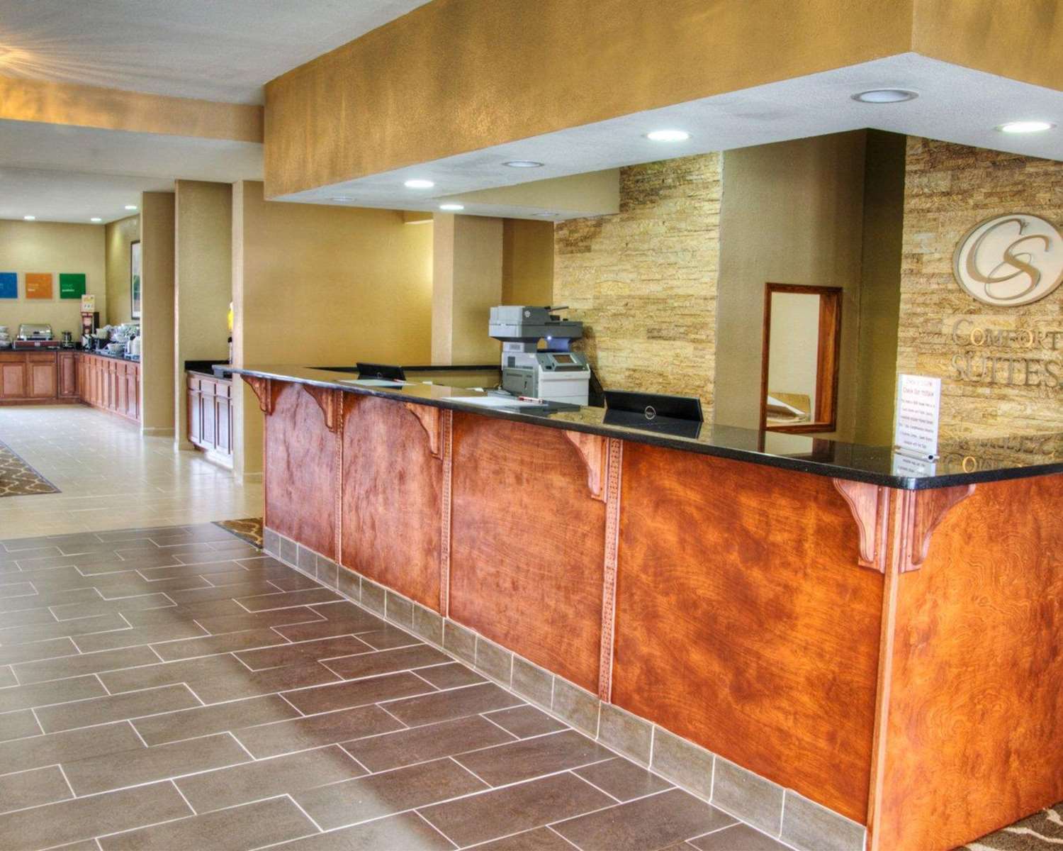 Comfort Suites Plymouth Near Us-30 8/38
