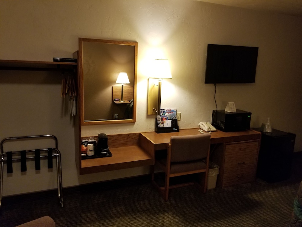 Super 8 By Wyndham Ketchikan 50/52