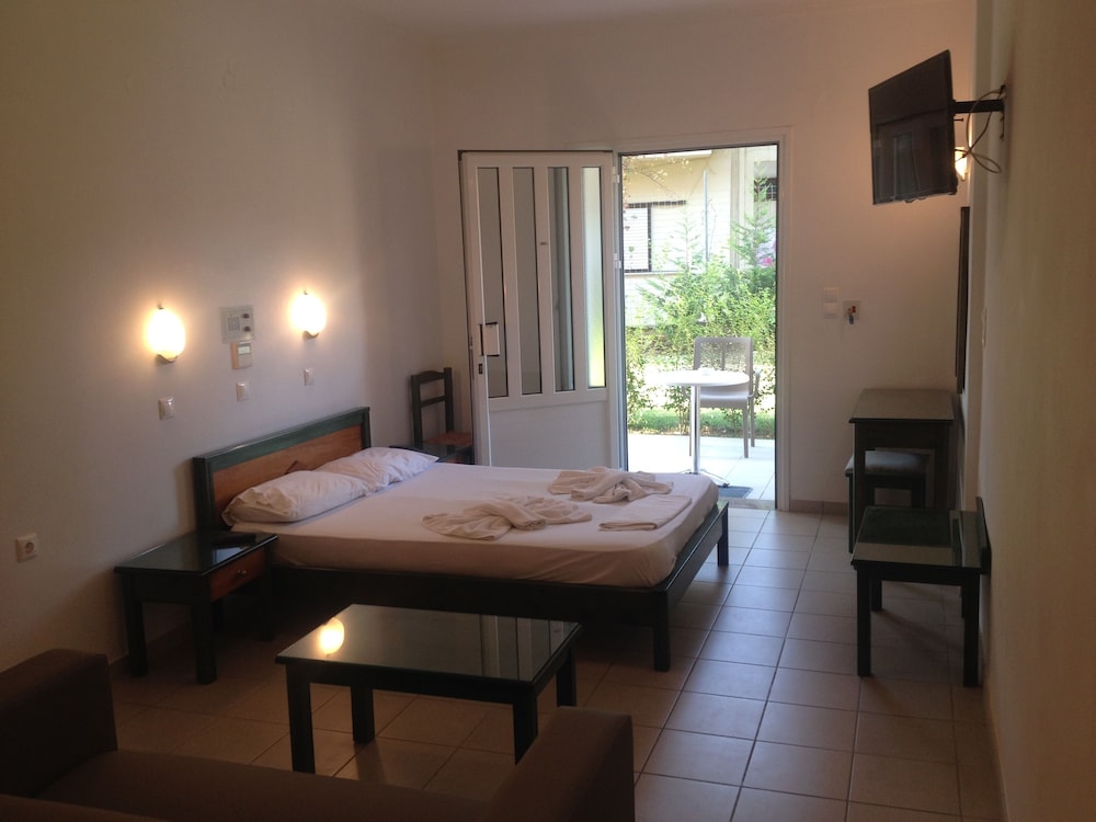 Kyriaki Hotel 33/64
