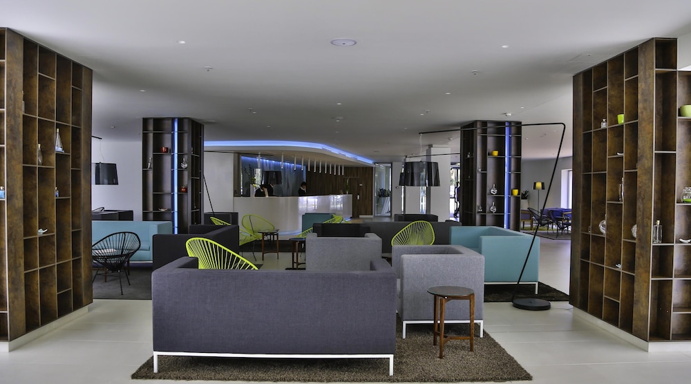 Park Plaza Belvedere 53/77