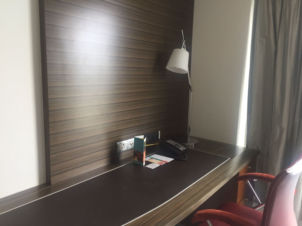 LE MERIDIEN COIMBATORE 19/40