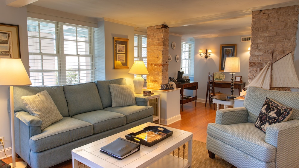 The Cuthbert House Inn 20/50