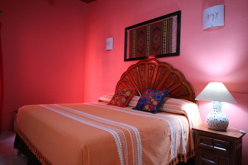 Anua Hotel 20/35