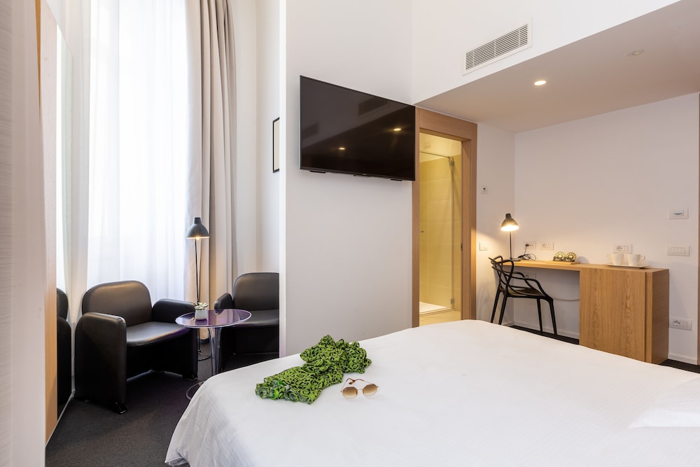 Hotel Lago Di Garda 28/77