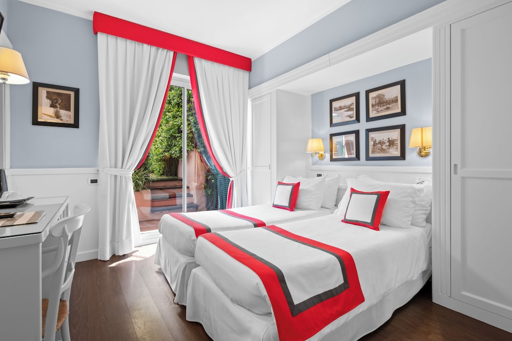 Room, Private Garden