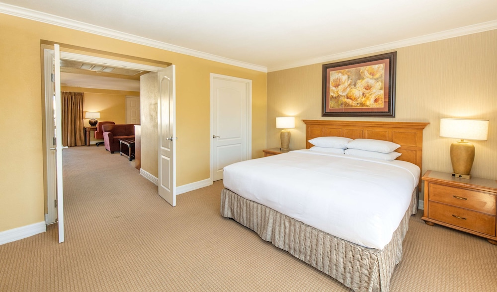Hilton Phoenix Resort at the Peak 12/60