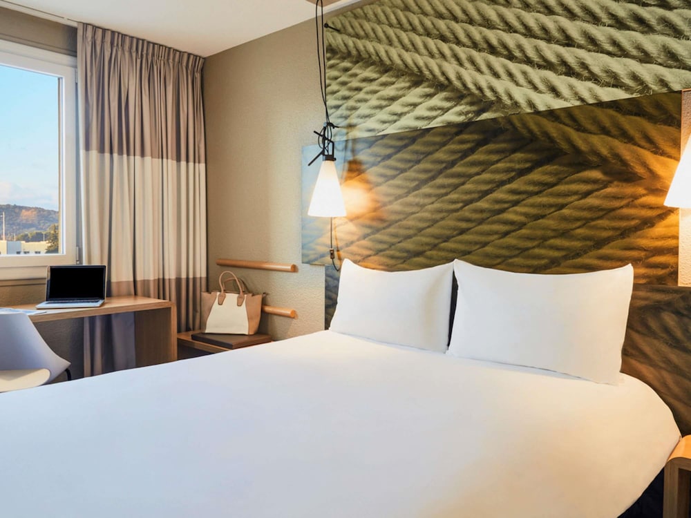 ibis Toulon La Seyne Sur Mer 24/71