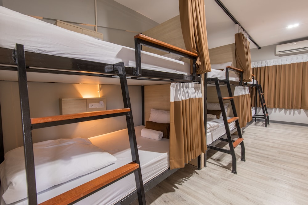 Siam Stadium Hostel 34/54