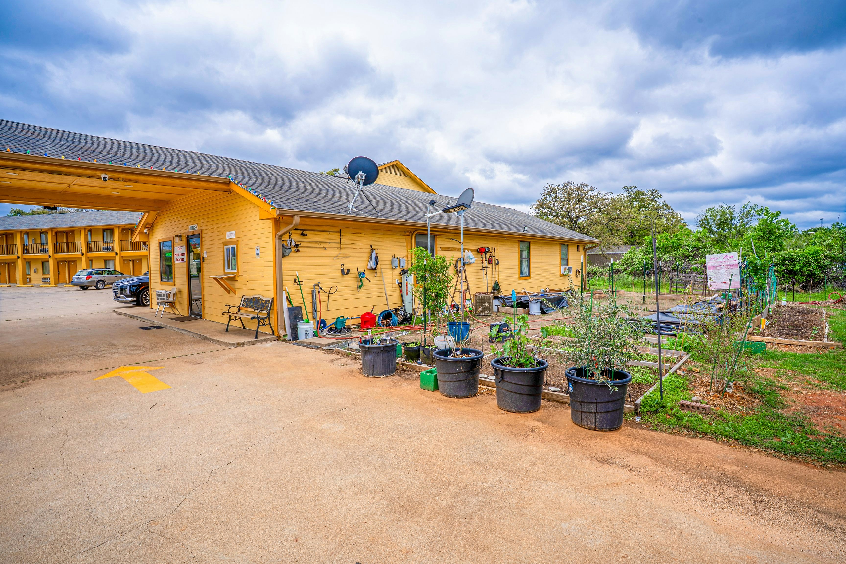 Regency Inn By OYO Rockdale TX 13/31