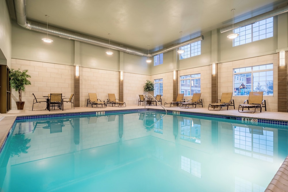 Staybridge Suites Allentown West 19/40