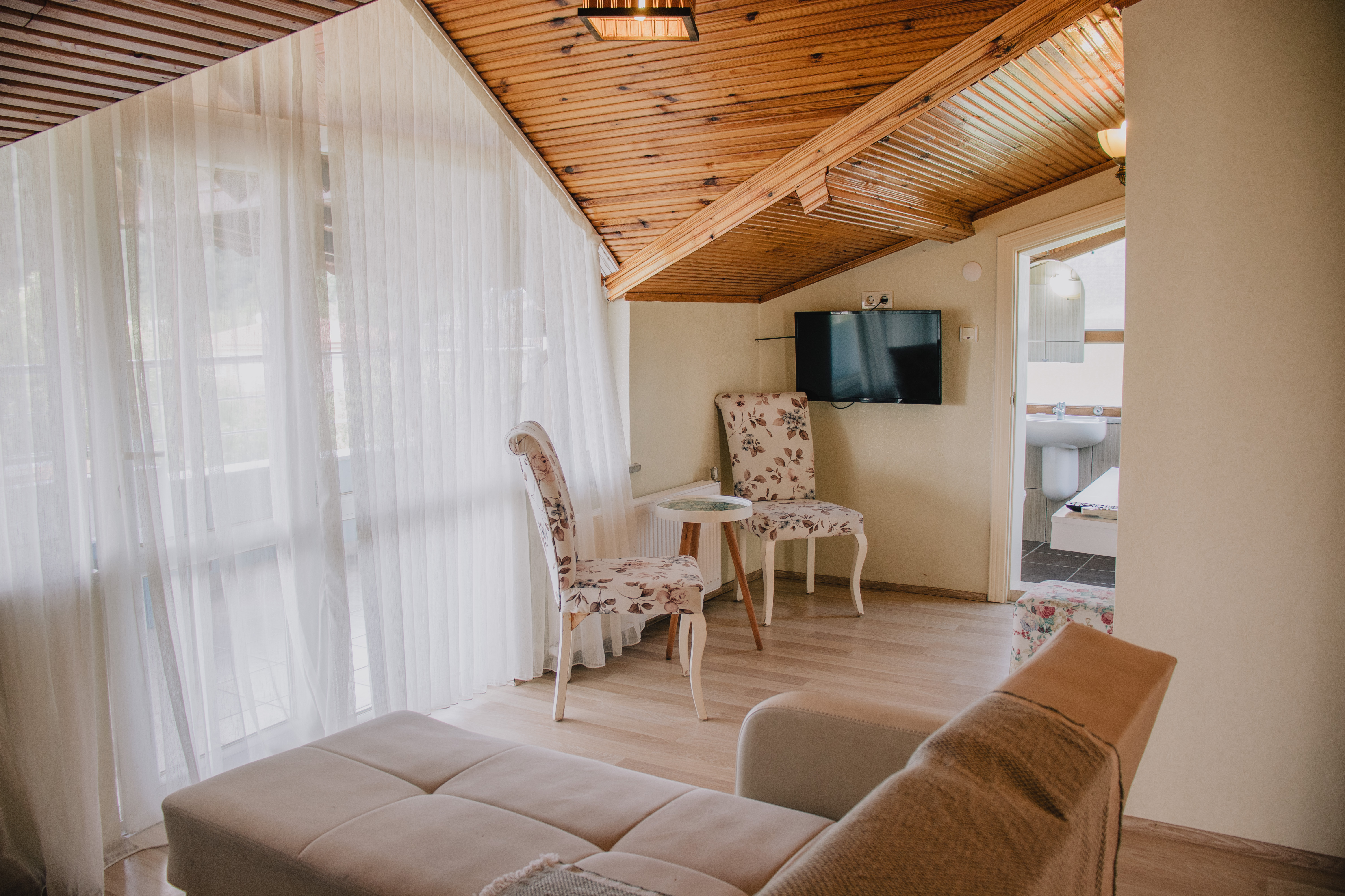 Marina Hotel Agva 17/27