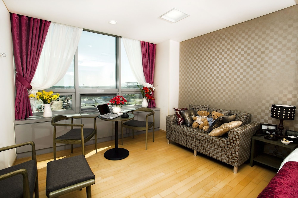 Hotel Hu Incheon Airport 37/65