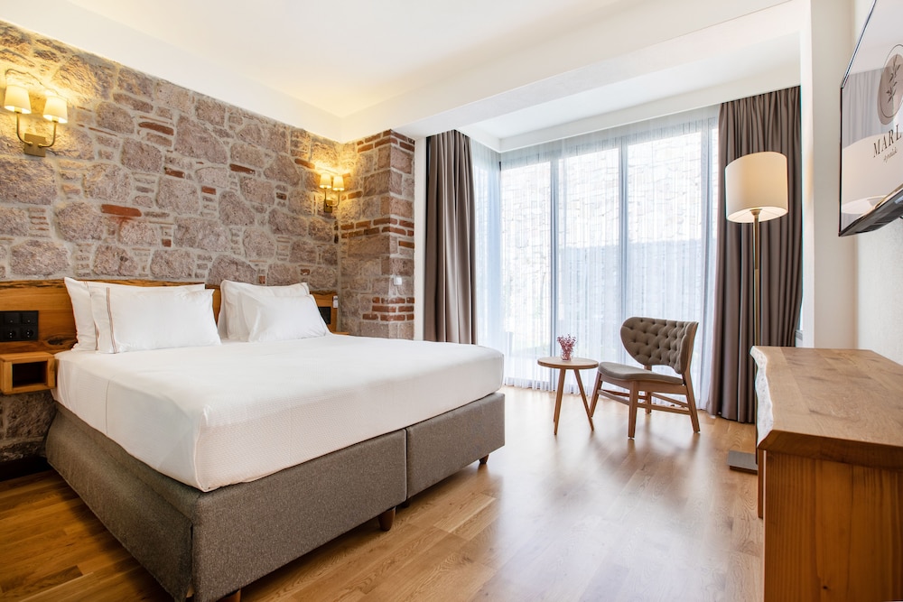 Marlo Ayvalik +12 Adult Only 15/50