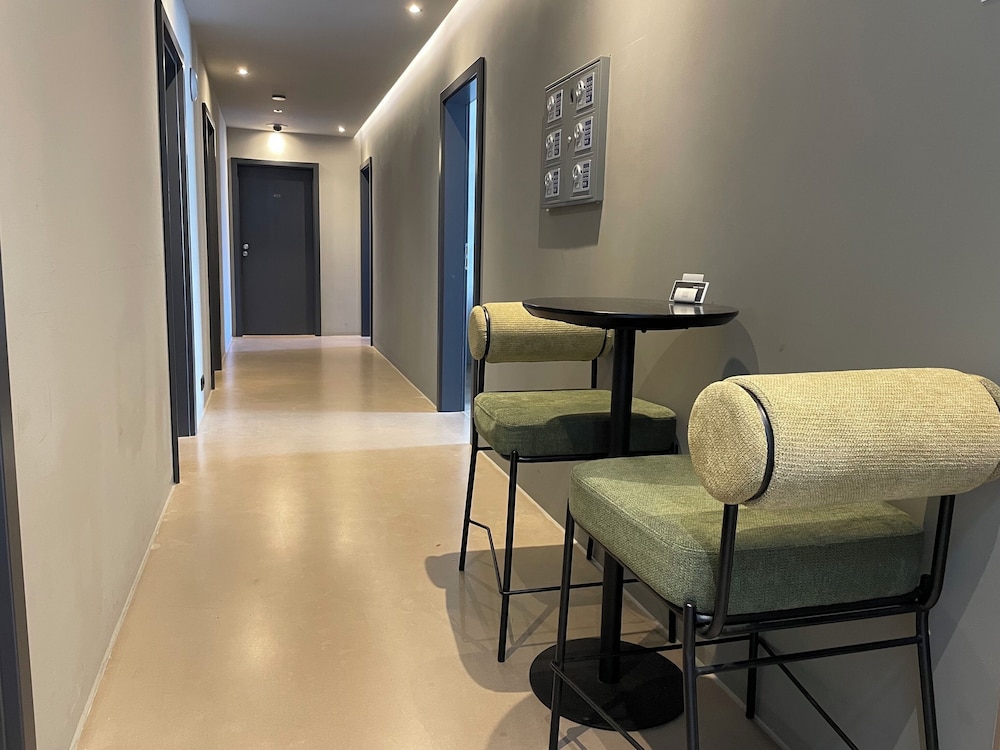 Hotel Mons Am Goetheplatz 13/27