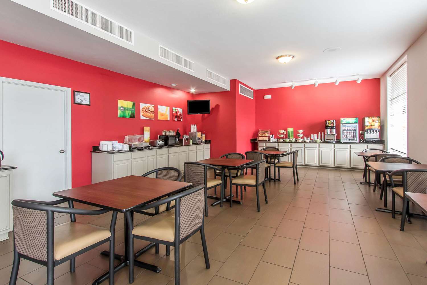 Quality Inn Downtown Historic District 21/32