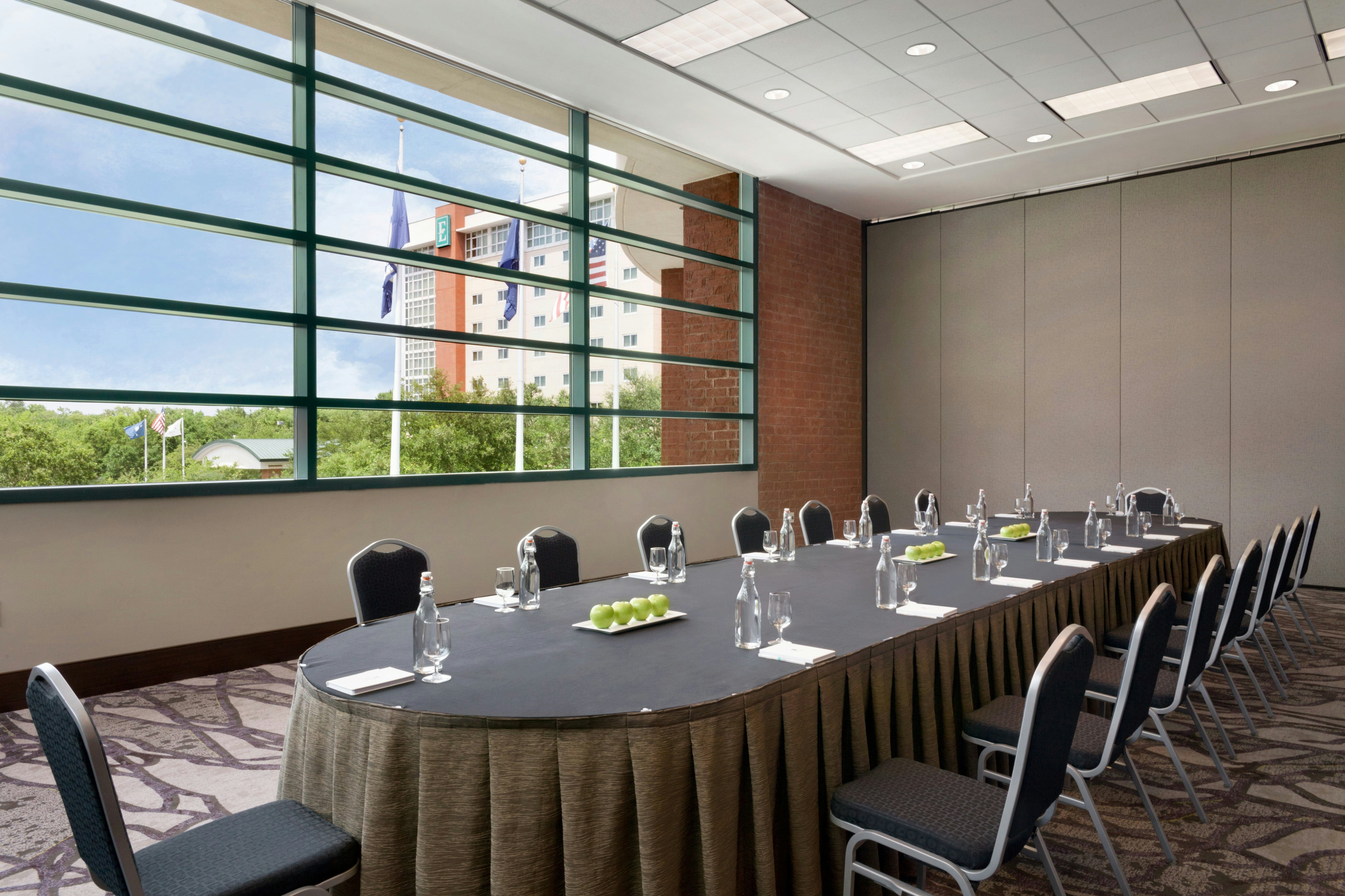 Embassy Suites by Hilton Charleston Airport Hotel and Convention Center 61/67