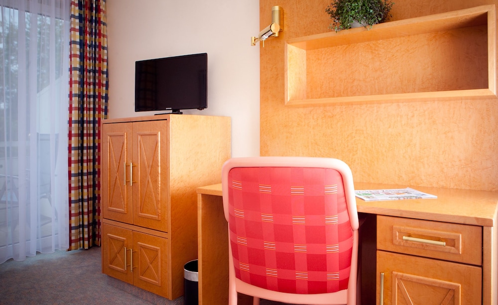 Kurhotel Roswitha 67/72