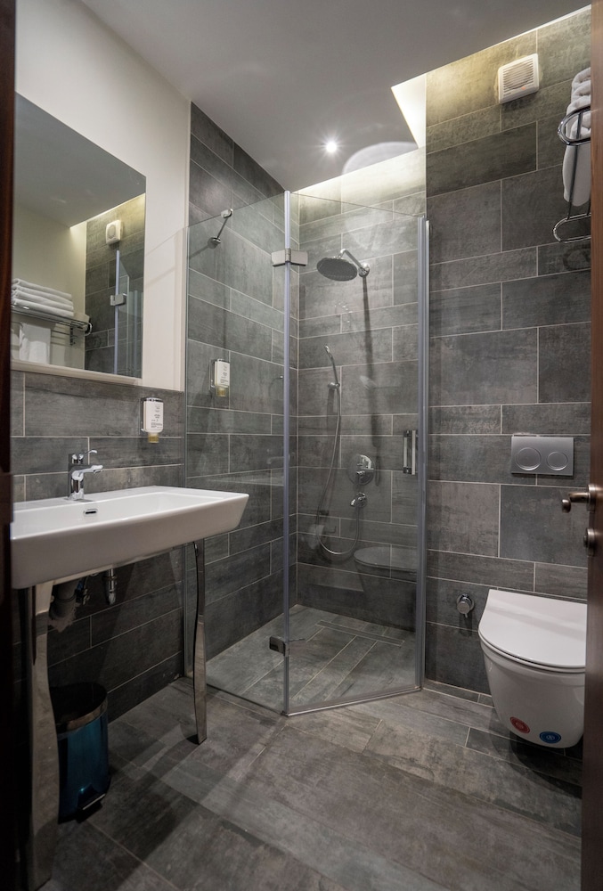 Numi Hotel 48/50