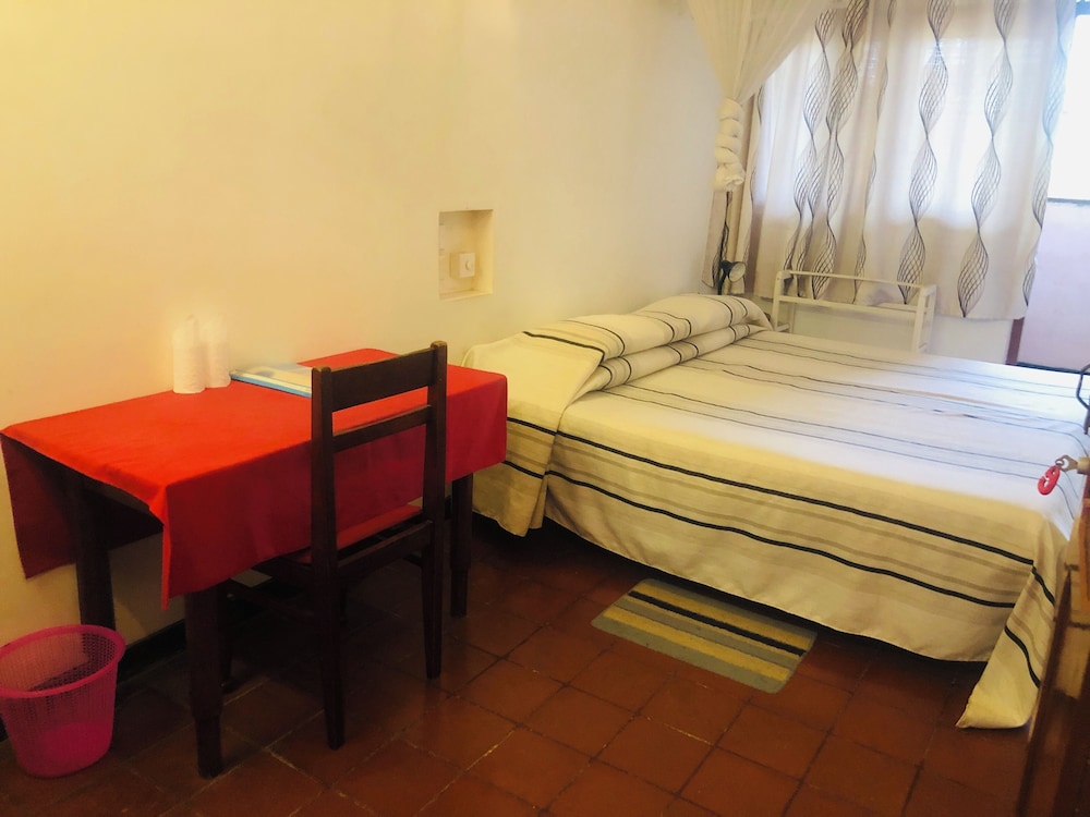 Hotel Hemadan 14/50