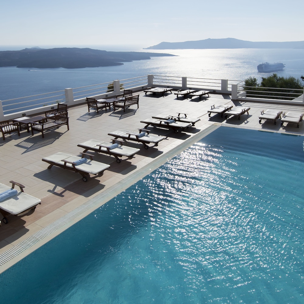 TZEKOS VILLAS in SANTORINI