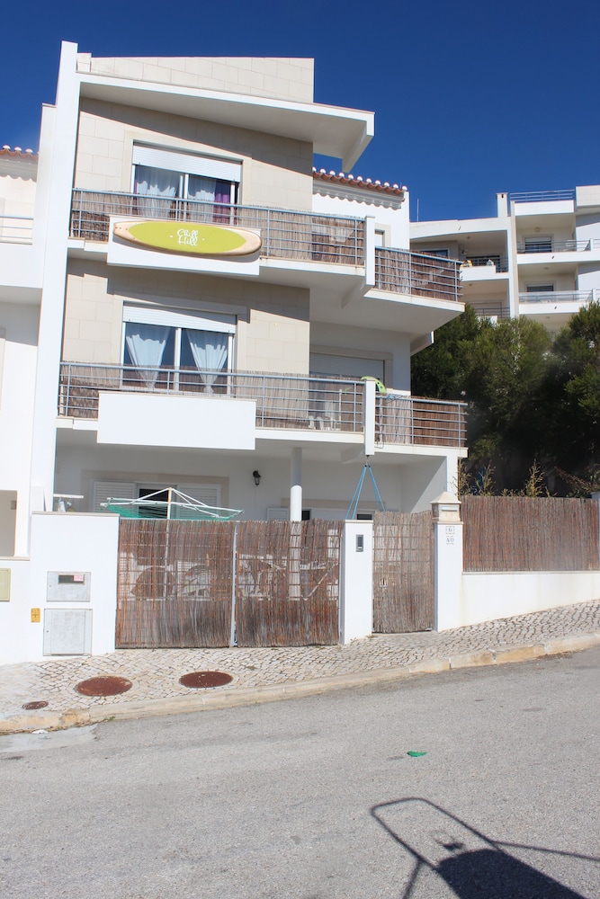 Ericeira Chill Hill Hostel & Private Rooms 2/50